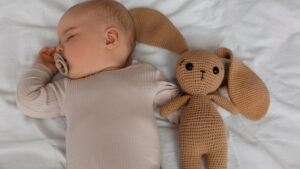 Le doudou : un compagnon essentiel pour grandir en sécurité