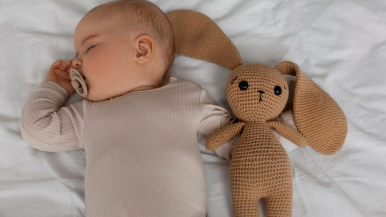 Le doudou : un compagnon essentiel pour grandir en sécurité